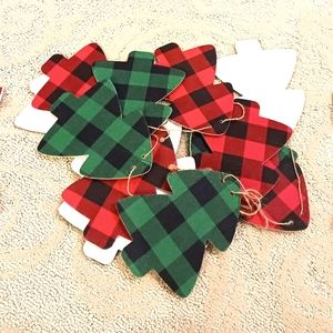 NWT Three 9' Plaid Christmas Tree Garland Red And Green